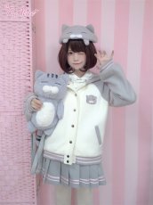 画像2: 【送料無料】C3543オリジナルネコちゃんフード付きブルゾン《予約受付》 (2)