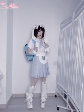 画像13: 【Last one】【ToAlice】C7893ハーフエプロン付き水色プリーツスカート【50％OFF】 (13)
