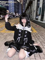 画像30: 【PuppetBombs】Q14オープンショルダーレースアップパーカー (30)