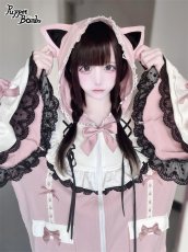 画像35: 【Puppet Bombs】Q20 はしごレースフレア袖猫耳パーカー (35)