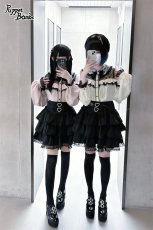 画像39: 【PuppetBombs】Q281 レース肩あきフリル長袖ブラウス (39)
