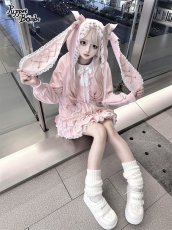 画像2: 【Puppet Bombs】Q484 たっぷりフリルのうさ耳レースアップパーカー (2)