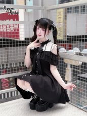 画像3: 【送料無料】Q531 十字架レースアップオフショルダーワンピース《予約受付》 (3)