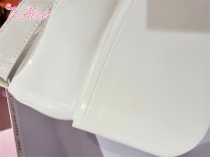 ホワイト(訳あり部分)