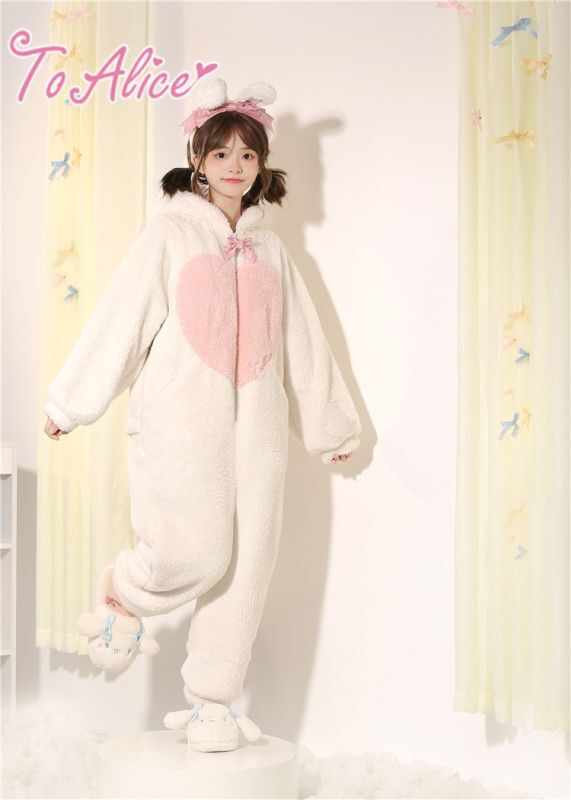着ぐるみ パジャマ 大人用 サンゴマイヤー素材 ハチワレ szc318 ちいかわシリーズ ハロウィン 衣装 変装 変身 コスチューム キャラクター ギフト プレゼント コスプレ 仮装 学祭 USJ 忘年会 イベント キグルミ きぐるみ サザック SAZAC  佐川