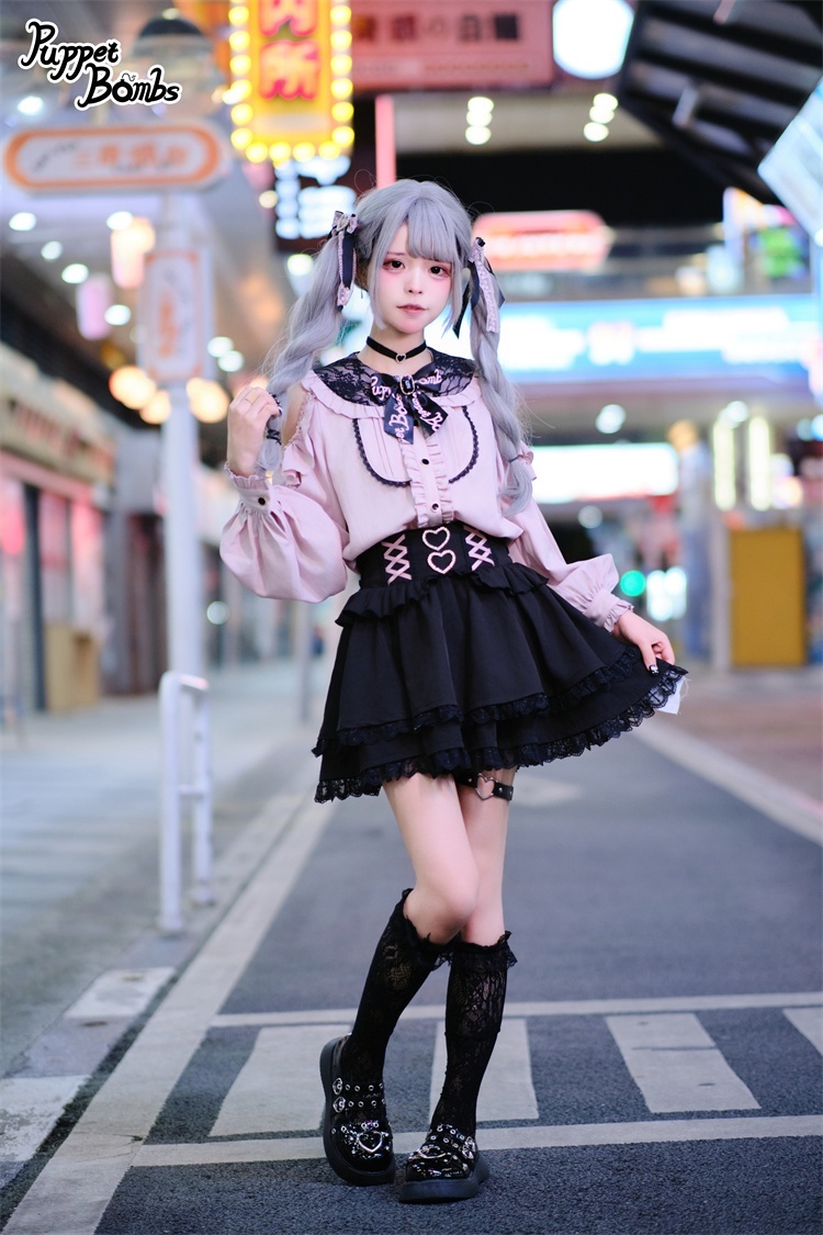 画像11: 【PuppetBombs】Q29 オープンショルダーフリルリボンブラウス (11)