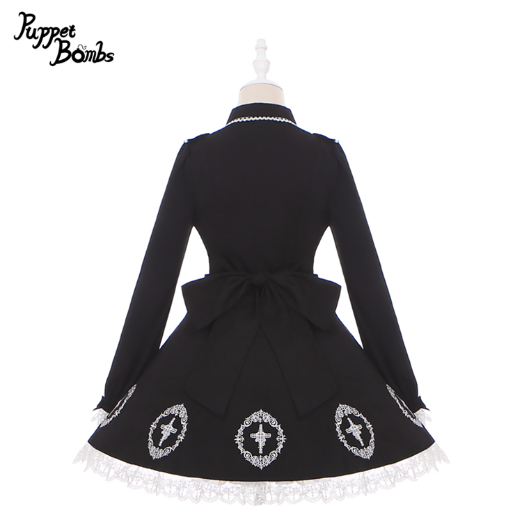 画像2: 【PuppetBombs】Q352 十字架刺繍入り長袖ワンピース (2)